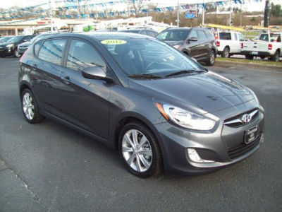 2012 Hyundai Accent  SE