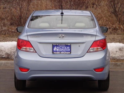 2012 Hyundai Accent  GLS