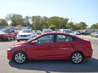 2013 Hyundai Accent  GLS