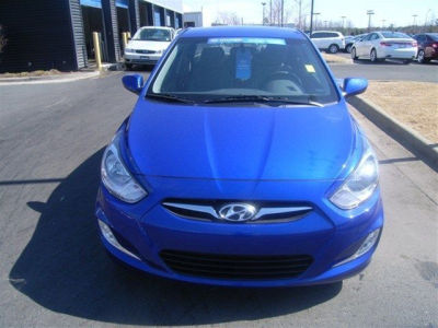 2012 Hyundai Accent  GLS