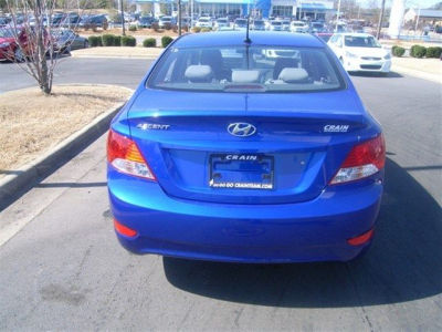 2012 Hyundai Accent  GLS