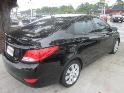 2012 Hyundai Accent  GLS