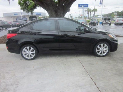 2012 Hyundai Accent  GLS