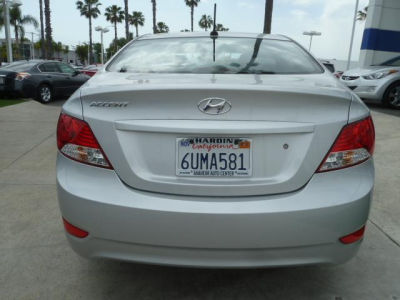 2012 Hyundai Accent  GLS