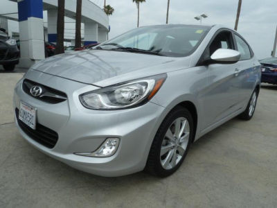 2012 Hyundai Accent  GLS