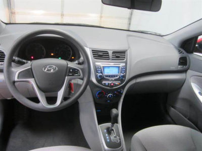 2012 Hyundai Accent  GS