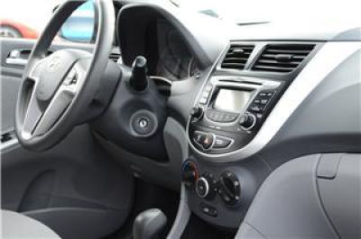 2012 Hyundai Accent GS