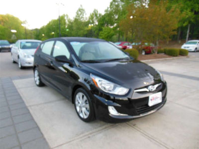 2012 Hyundai Accent  SE