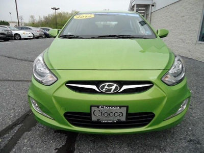 2012 Hyundai Accent  SE