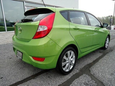 2012 Hyundai Accent  SE
