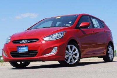 2012 Hyundai Accent SE