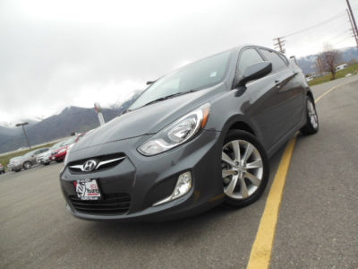 2012 Hyundai Accent SE