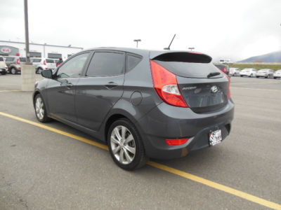 2012 Hyundai Accent  SE