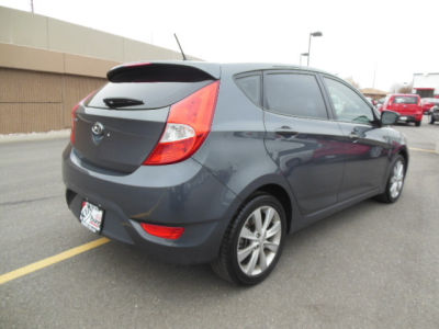 2012 Hyundai Accent  SE