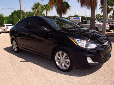 2013 Hyundai Accent  GLS