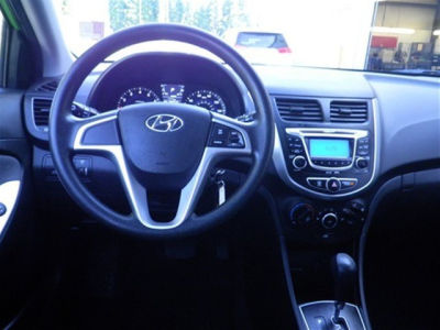 2012 Hyundai Accent  GS