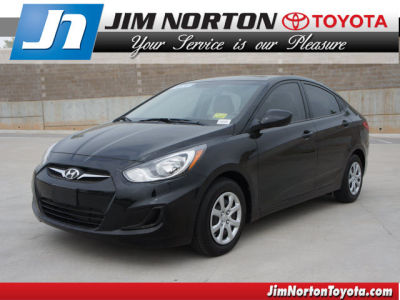2012 Hyundai Accent  GLS