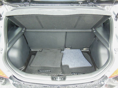 2012 Hyundai Accent  SE