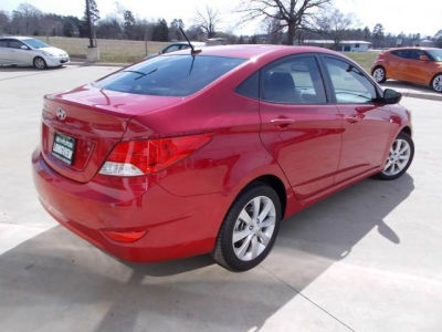 2013 Hyundai Accent  GLS