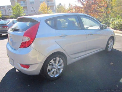 2012 Hyundai Accent  SE