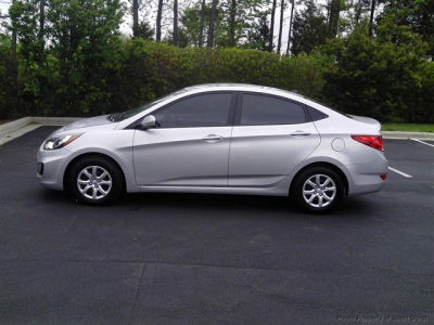 2013 Hyundai Accent  GLS