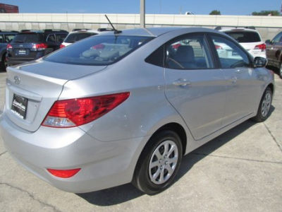 2012 Hyundai Accent  GLS