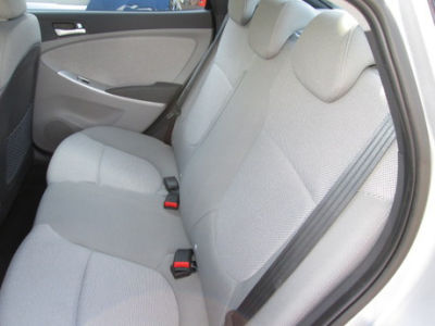 2012 Hyundai Accent  GLS