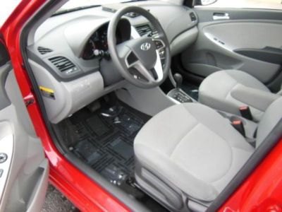 2012 Hyundai Accent  GS