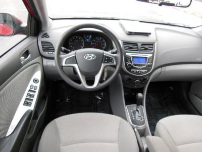 2012 Hyundai Accent  GS
