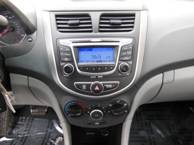 2012 Hyundai Accent  GS