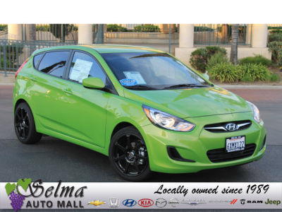 2013 Hyundai Accent  SE