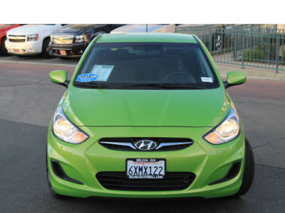 2013 Hyundai Accent  SE