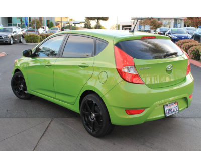 2013 Hyundai Accent  SE