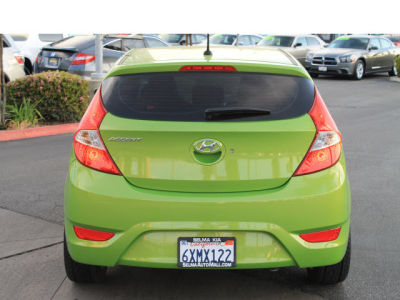 2013 Hyundai Accent  SE