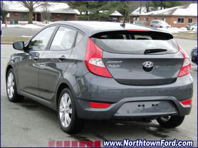 2013 Hyundai Accent  GS