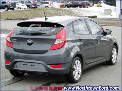 2013 Hyundai Accent  GS
