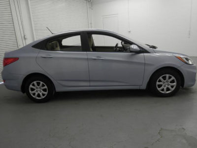 2012 Hyundai Accent  GLS