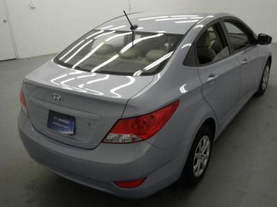 2012 Hyundai Accent  GLS