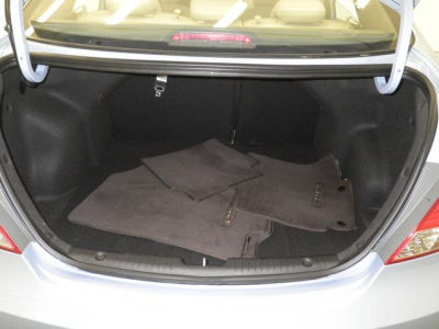 2012 Hyundai Accent  GLS