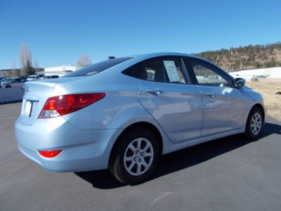 2012 Hyundai Accent  GLS