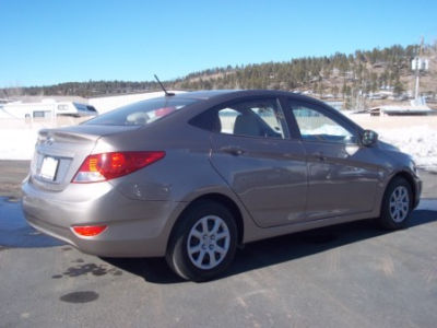 2012 Hyundai Accent  GLS