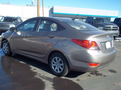 2012 Hyundai Accent  GLS
