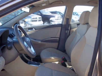 2012 Hyundai Accent  GLS