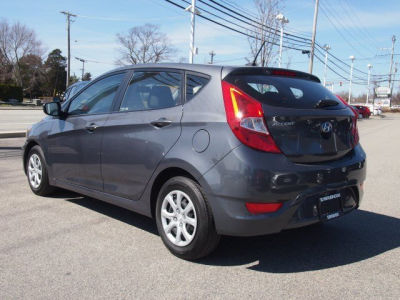 2012 Hyundai Accent GS