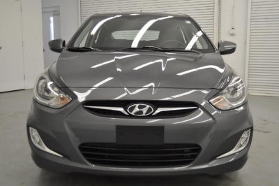 2012 Hyundai Accent  SE