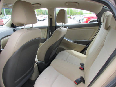 2013 Hyundai Accent  GLS
