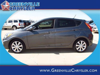 2012 Hyundai Accent SE