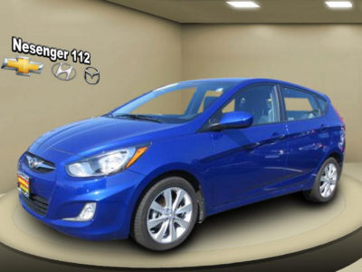 2012 Hyundai Accent  SE