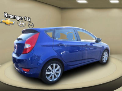 2012 Hyundai Accent  SE