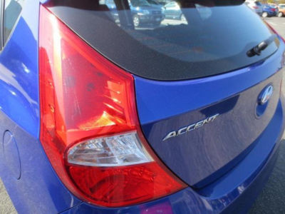 2012 Hyundai Accent  SE
